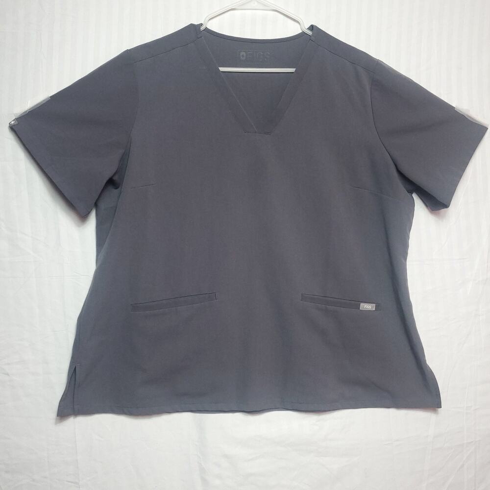 Figs technical collection Casma Two Pocket Scrub Top in Grey Women Size XXL